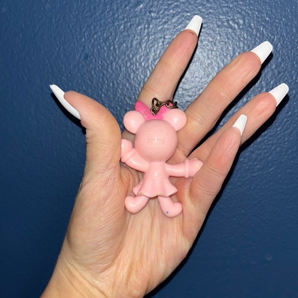 Pink Minnie Mouse plush Keychain - Picture 5 of 7